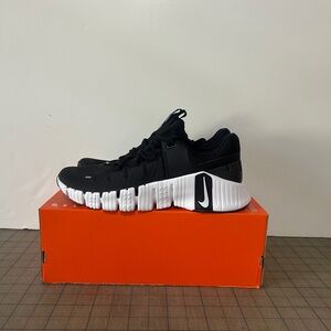 Nike Free Metcon 5 ‘Black White’
